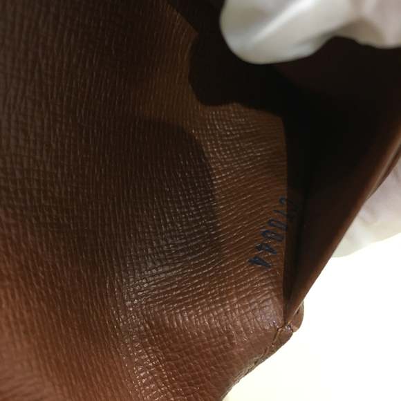 Louis Vuitton Monogram Tresor Wallet Sku# 57646 - Picture 8 of 8